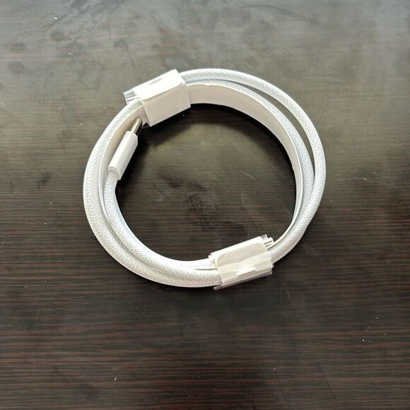 1 USB C to USB C charging cord 💖 - Picture 2 of 2